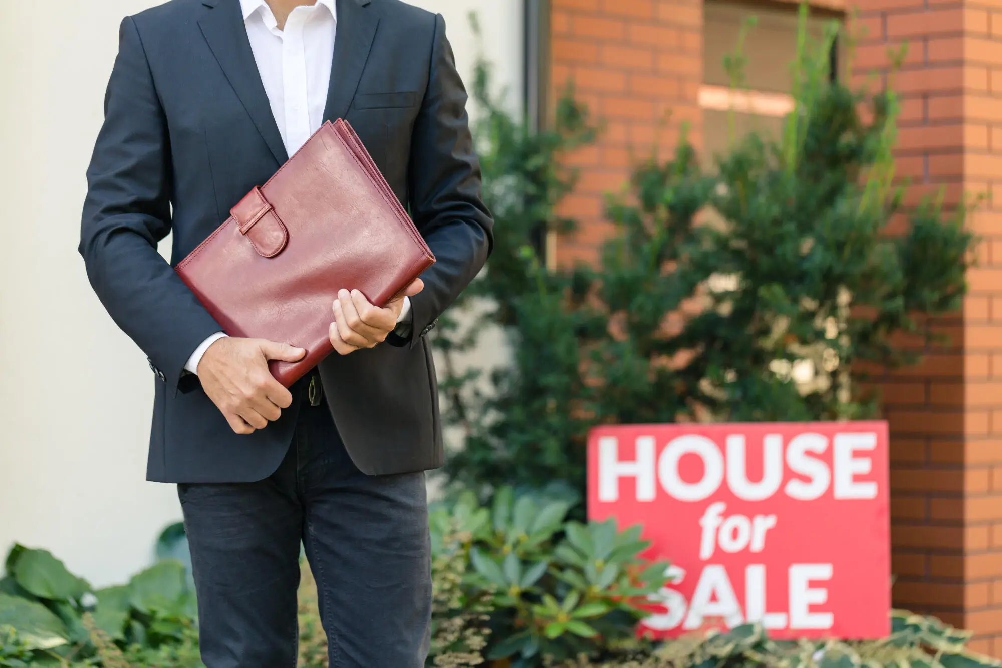 Selling Your Property? How to Create Irresistible Real Estate Listings